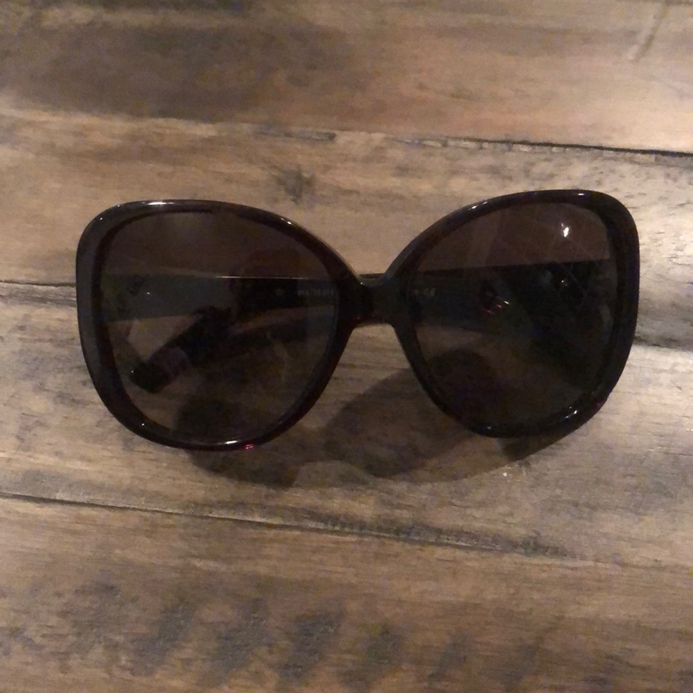 Burberry sunglasses